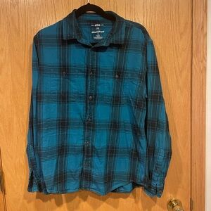 Urban Pipeline Black and Blue Flannel - Size L